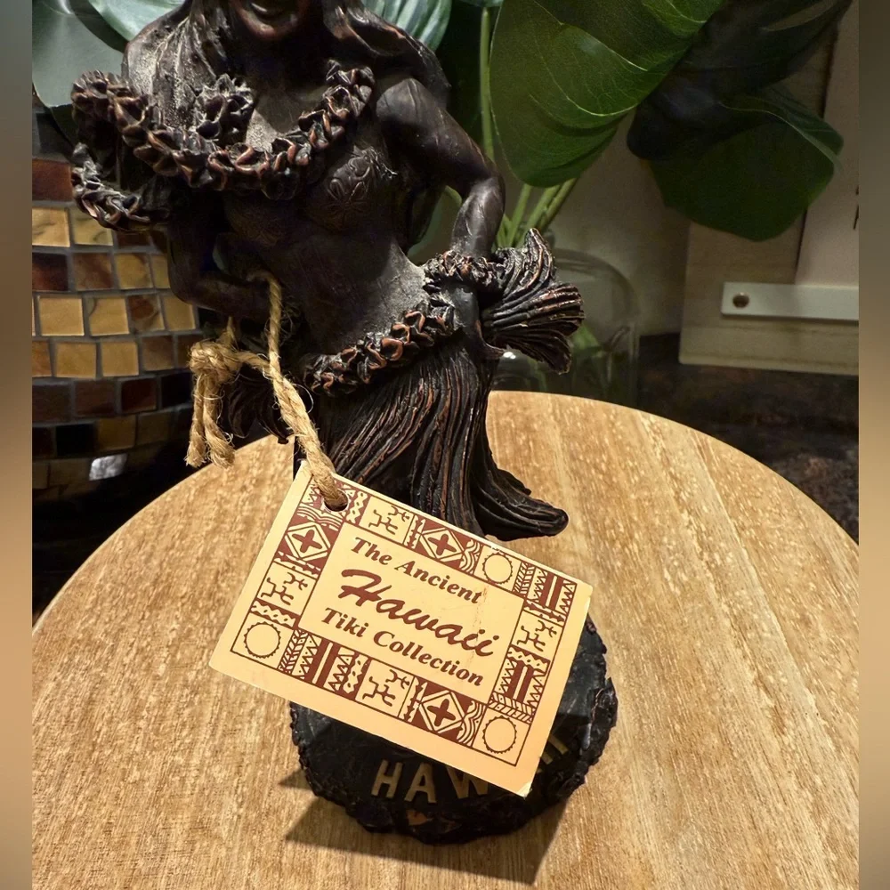 RARE- KC Company Hawaii, Vintage Wood Resin Hawaiian Carved Hula Girl 7
